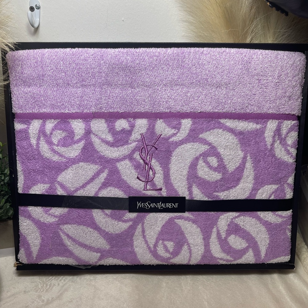 💕YSL beach Towel💕